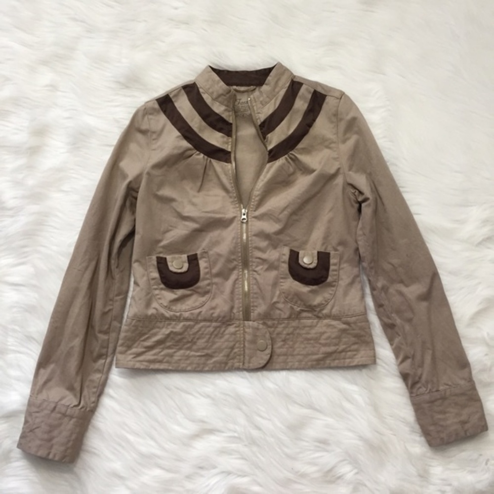 {Fossil} Cropped Utility Jacket